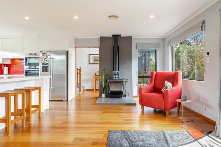 Photo of property in 27 Wintour Road, Waimauku, 0812