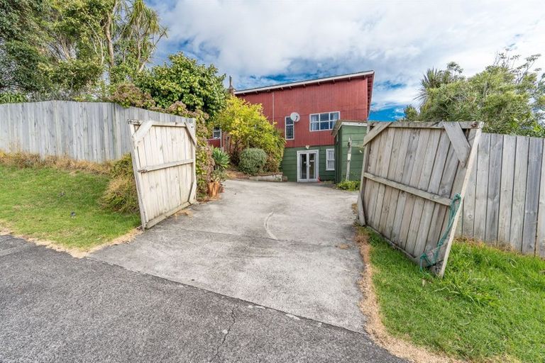 Photo of property in 156 Rathgar Road, Henderson, Auckland, 0610