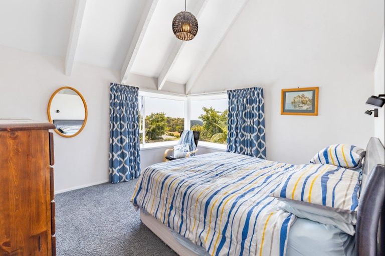 Photo of property in 12a Bronte Place, Whalers Gate, New Plymouth, 4310