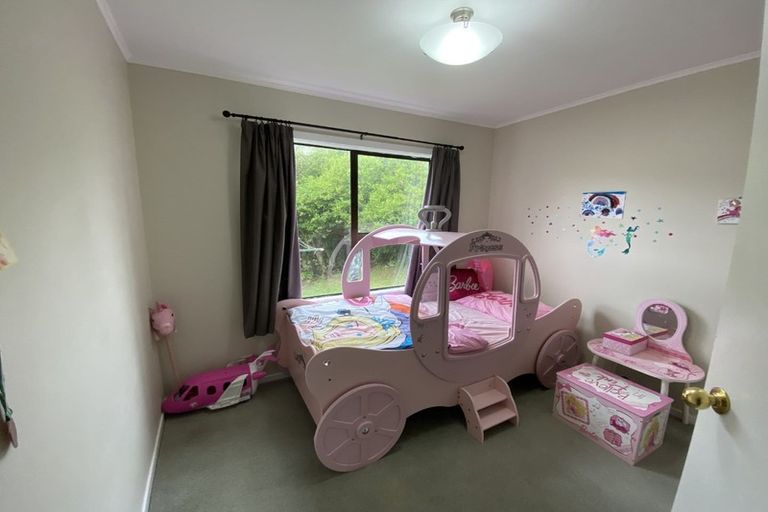 Photo of property in 65a Black Rock Road, Newlands, Wellington, 6037