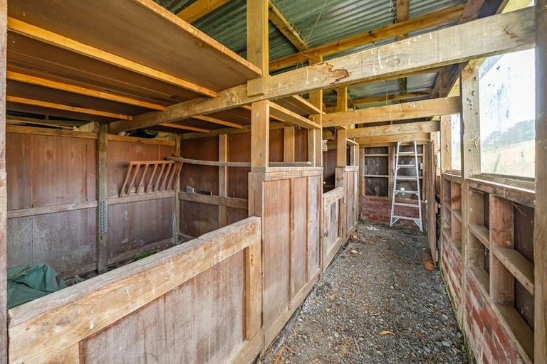 Photo of property in 1458b State Highway 2, Kaitoke, Upper Hutt, 5018