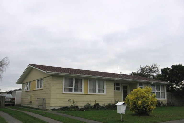 Photo of property in 17 Monowai Place, Westbrook, Palmerston North, 4412