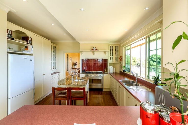 Photo of property in 43b Veale Road, Frankleigh Park, New Plymouth, 4371