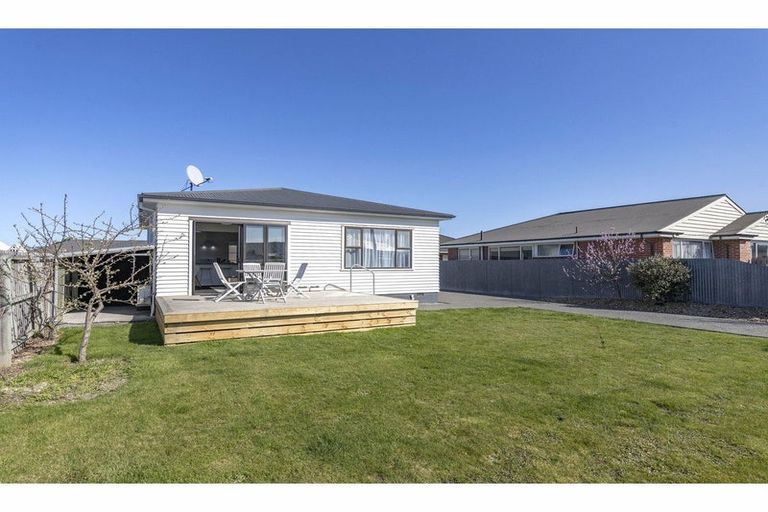 Photo of property in 30 Factory Road, Belfast, Christchurch, 8051