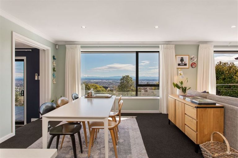 Photo of property in 138a Dyers Pass Road, Cashmere, Christchurch, 8022