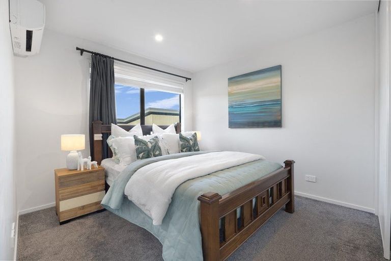 Photo of property in 17 Patrick Rice Drive, Swanson, Auckland, 0614