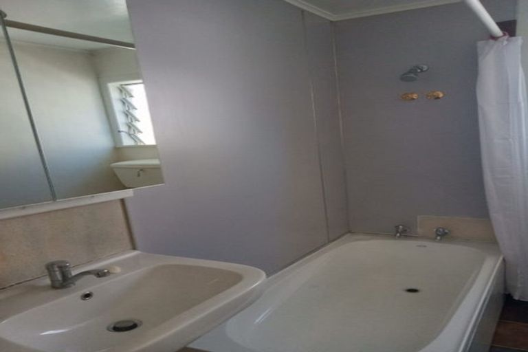 Photo of property in 5 Claremont Grove, Mount Victoria, Wellington, 6011