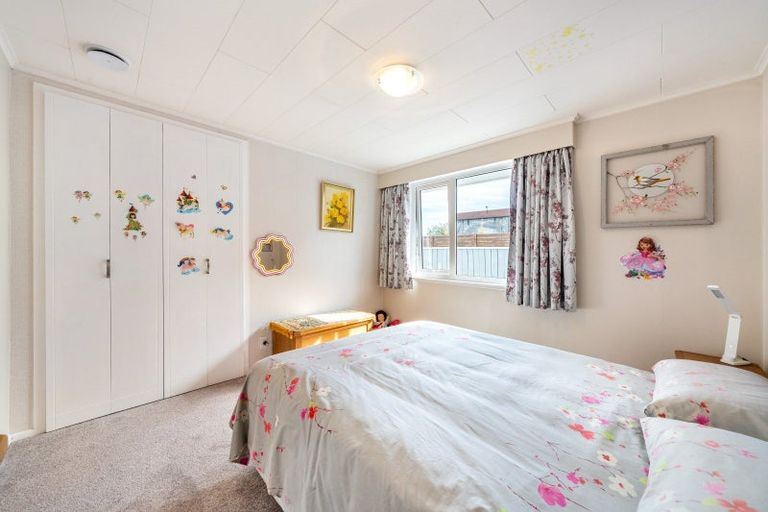 Photo of property in 5 Mcleod Street, Elderslea, Upper Hutt, 5018