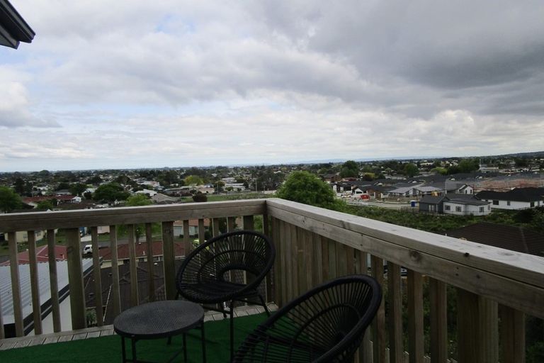 Photo of property in 159 Keri Vista Rise, Papakura, 2110