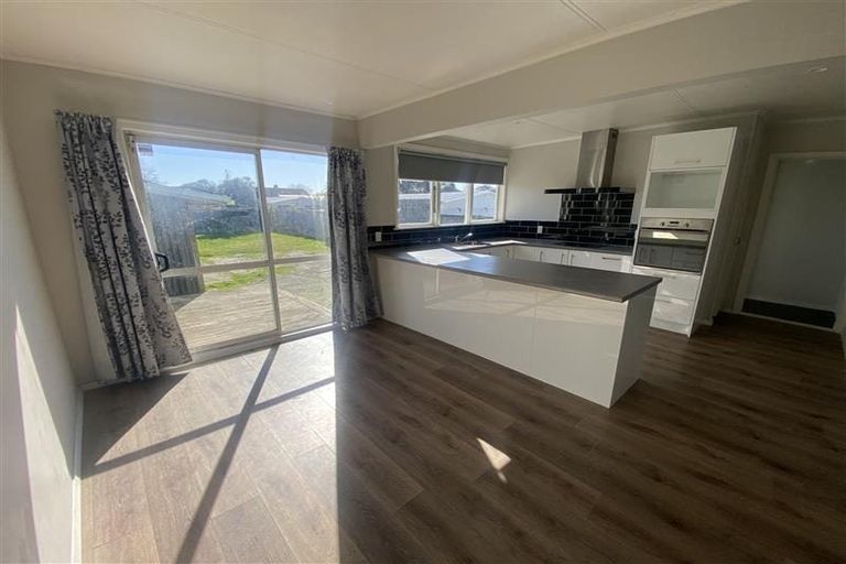 Photo of property in 6 Croall Crescent, St Andrews, Hamilton, 3200