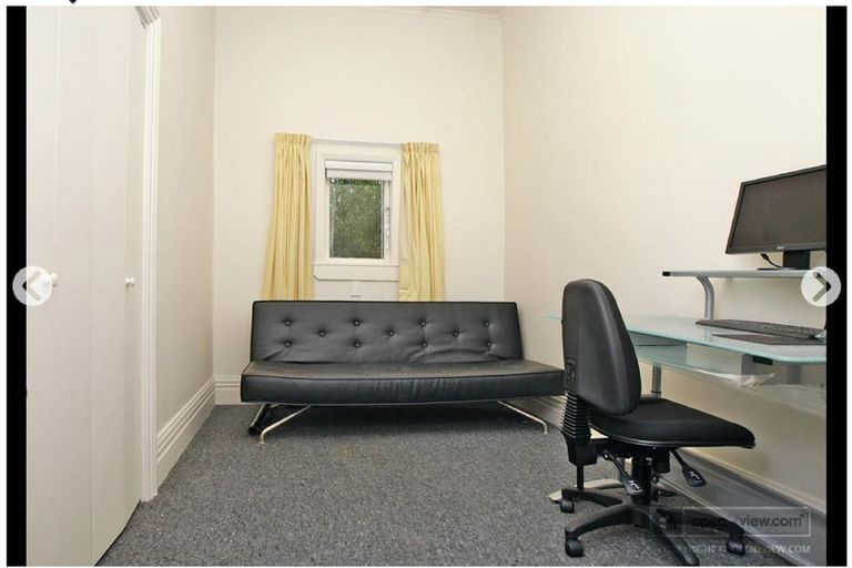 Photo of property in 34 Porritt Avenue, Mount Victoria, Wellington, 6011