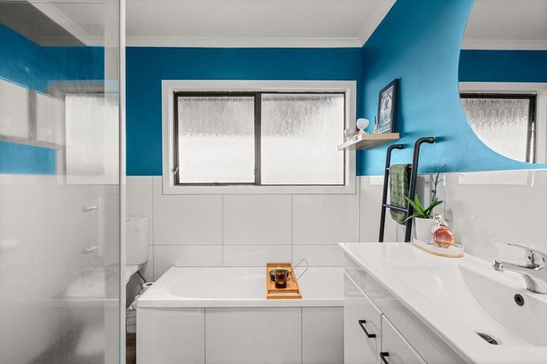 Photo of property in 22 Tawhara Place, Edgecumbe, 3120