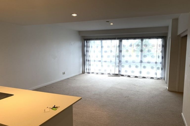 Photo of property in 87 Puhinui Road, Papatoetoe, Auckland, 2104
