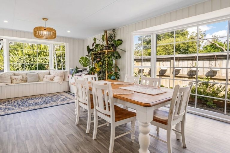 Photo of property in 40 Clifton Terrace, Fitzherbert, Palmerston North, 4410