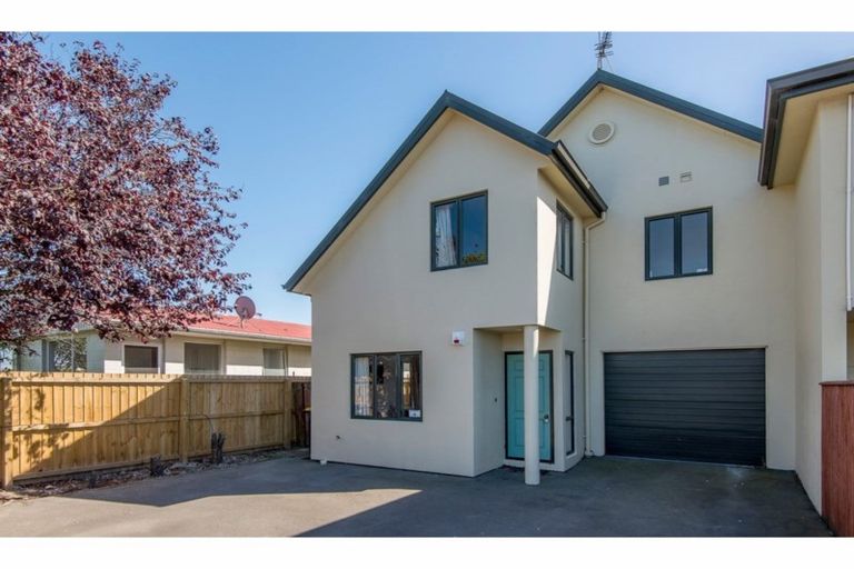 Photo of property in 1/12 Burdale Street, Riccarton, Christchurch, 8011
