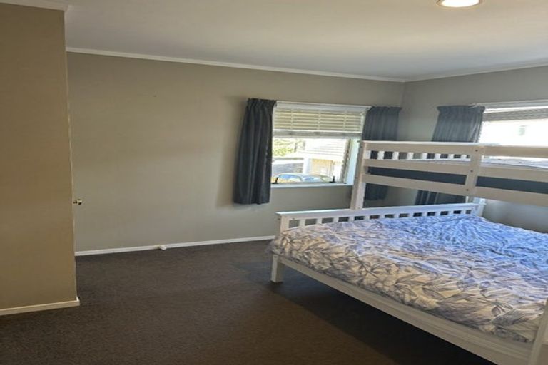 Photo of property in 2/16 Belgate Place, Somerville, Auckland, 2014