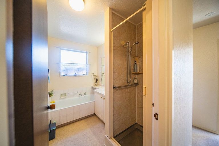 Photo of property in 1/5 Cottesmore Close, Burnside, Christchurch, 8053