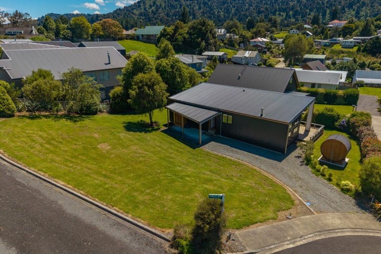 Photo of property in 22 Kowhai Heights, Ohakune, 4625