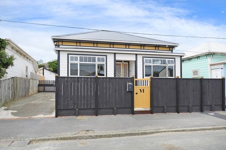 Photo of property in 6 Queen Street, Petone, Lower Hutt, 5012