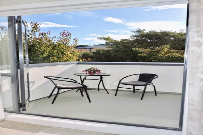 Photo of property in 58a Joseph Banks Drive, Whitby, Porirua, 5024