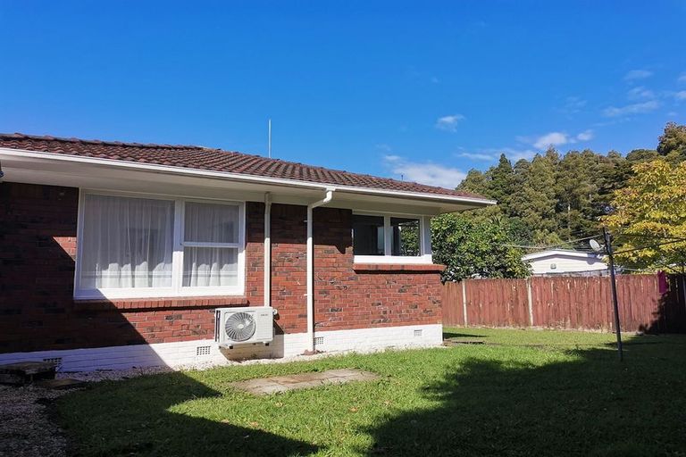 Photo of property in 2/51 Evelyn Place, Hillcrest, Auckland, 0627