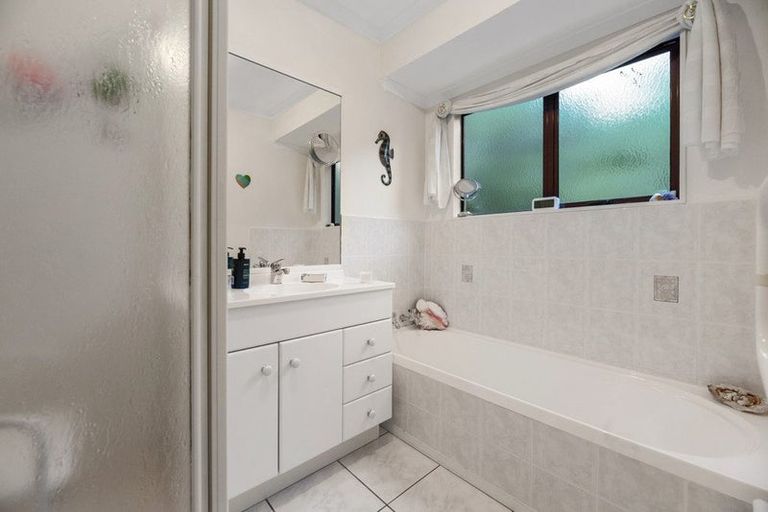 Photo of property in 124 Haukore Street, Hairini, Tauranga, 3112