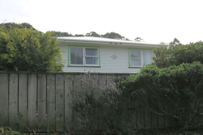 Photo of property in 74 Chester Road, Tawa, Wellington, 5028