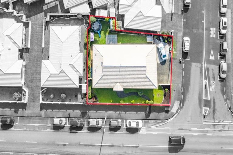 Photo of property in 1/217 Mcleod Street, Camberley, Hastings, 4120