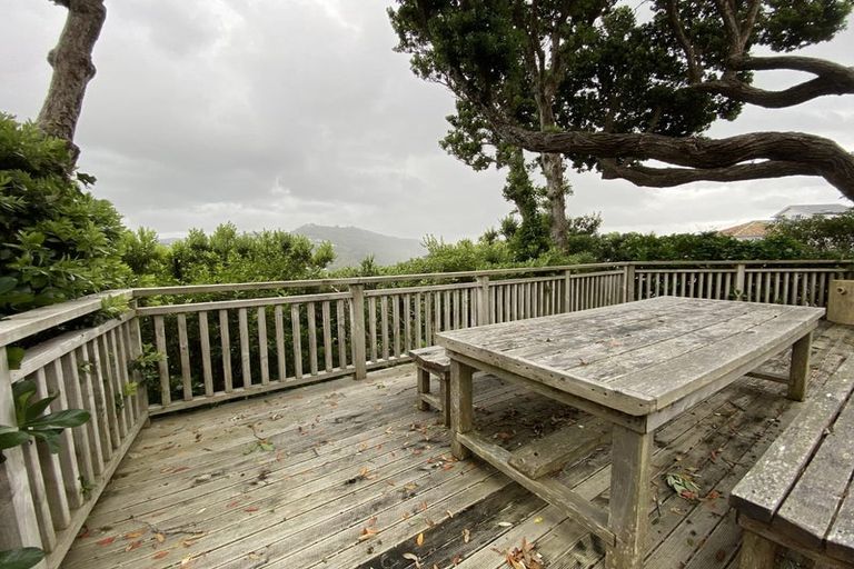 Photo of property in 7 Grove Road, Kelburn, Wellington, 6012