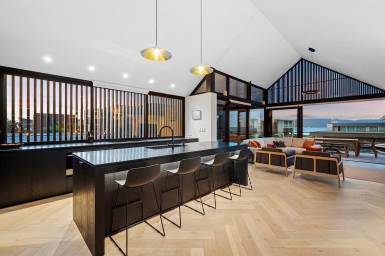 Photo of property in 57 Taumata Road, Omaha, 0986