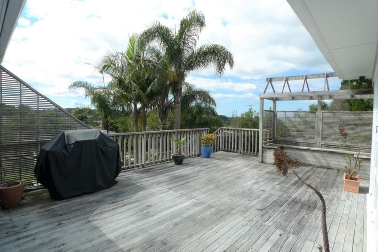 Photo of property in 71 Keegan Drive, Massey, Auckland, 0614