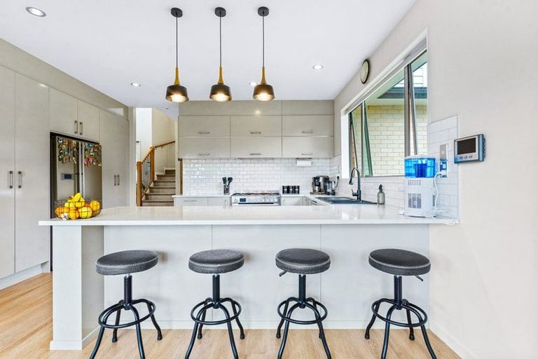 Photo of property in 2 Treetops Way, Bayview, Auckland, 0629