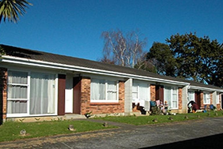 Photo of property in 28 Landscape Road, Papatoetoe, Auckland, 2025