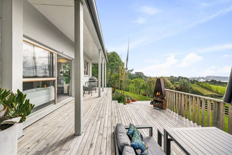 Photo of property in 219 Spur Road, Stillwater, Silverdale, 0993