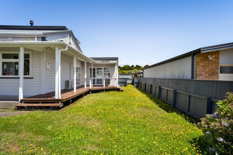 Photo of property in 22 Brown Street, Inglewood, 4330