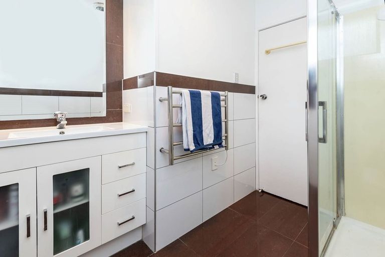 Photo of property in 2/35 Patons Road, Howick, Auckland, 2014