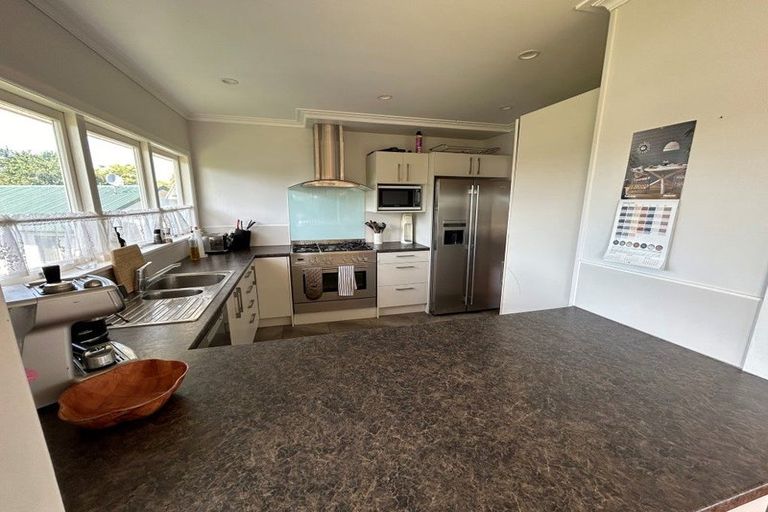 Photo of property in 1 Richardson Avenue, Pukekohe, 2120