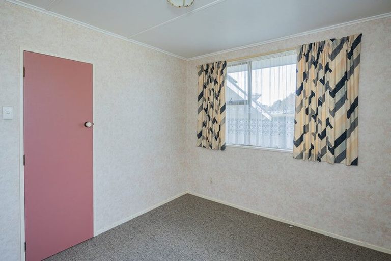 Photo of property in 18 Burn Street, Holmes Hill, Oamaru, 9401