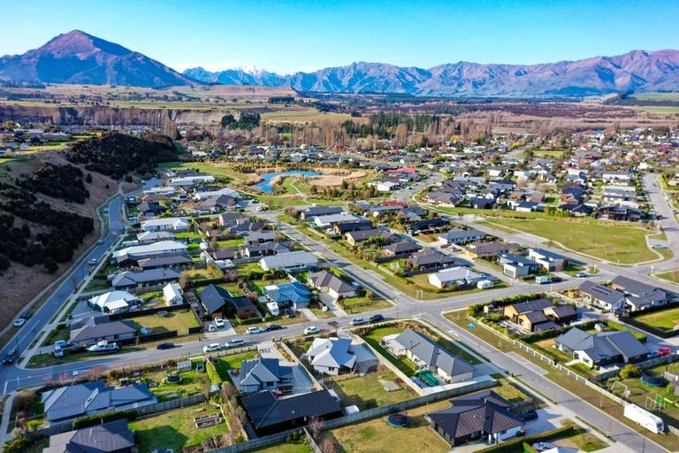 Photo of property in 11b Quail Street, Albert Town, Wanaka, 9305