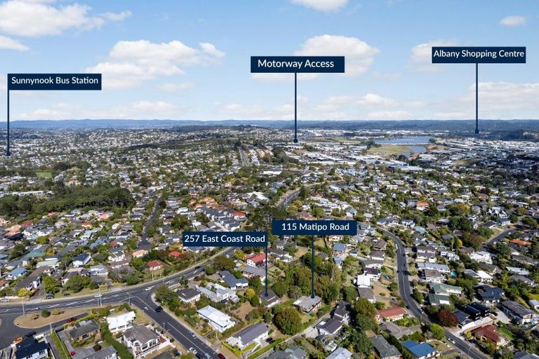 Photo of property in 257 East Coast Road, Mairangi Bay, Auckland, 0630