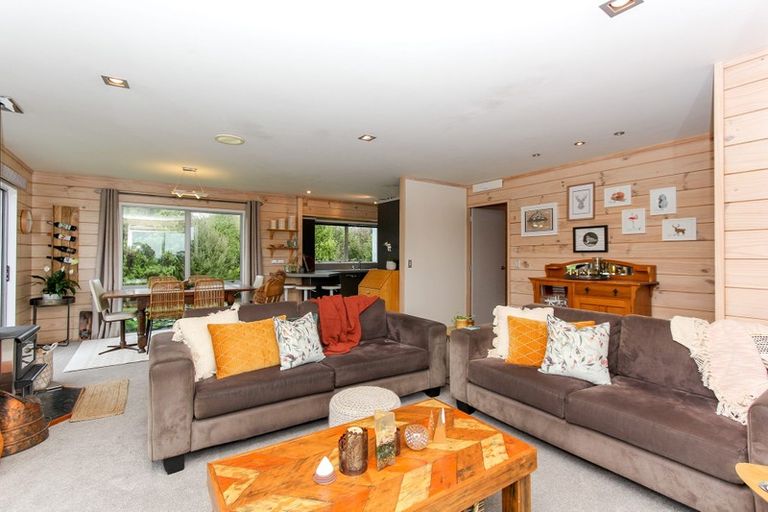 Photo of property in 1291 Carrington Road, Hurworth, New Plymouth, 4371