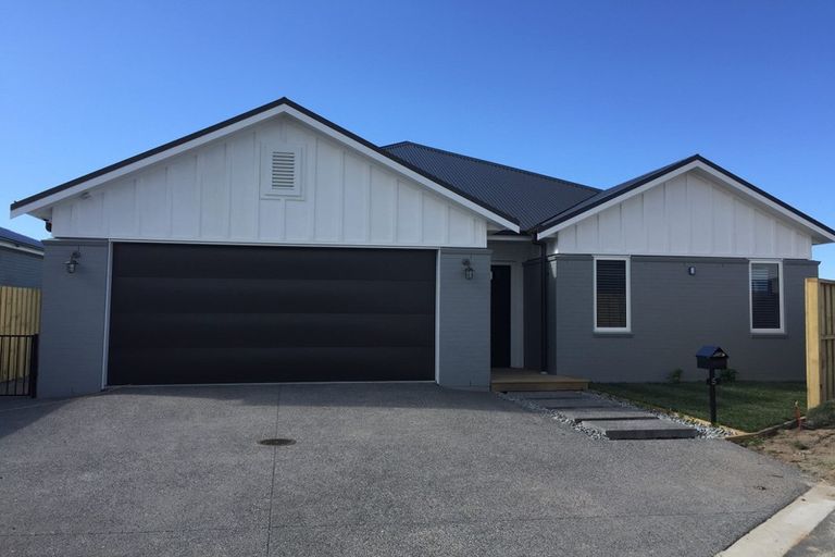 Photo of property in 5 Astelia Lane, Papamoa Beach, Papamoa, 3118