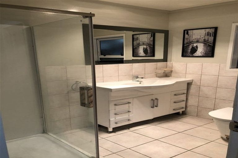 Photo of property in 33a Hamilton Road, Papatoetoe, Auckland, 2025