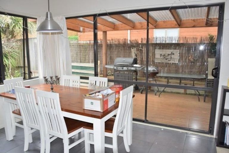 Photo of property in 50c Chorley Avenue, Massey, Auckland, 0614