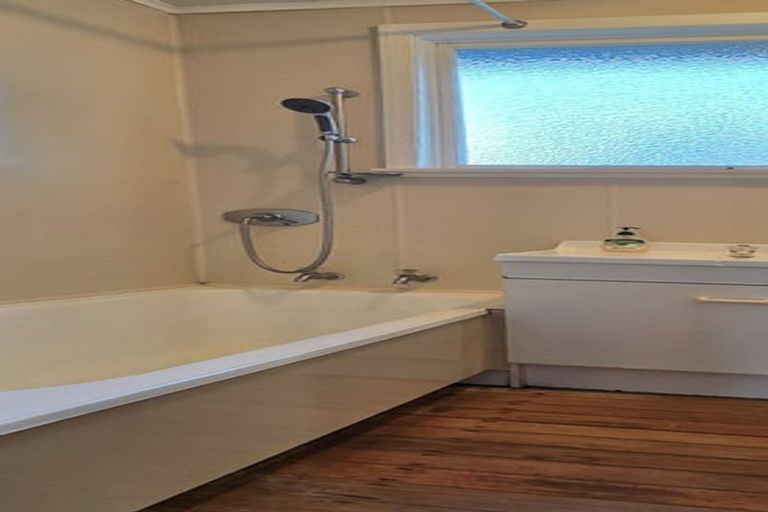 Photo of property in 7 Konini Street, Inglewood, 4330