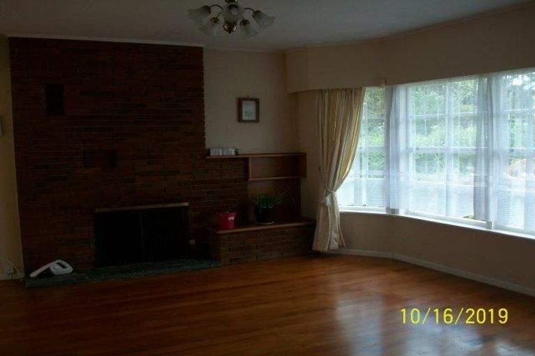 Photo of property in 228 Forrest Hill Road, Forrest Hill, Auckland, 0620