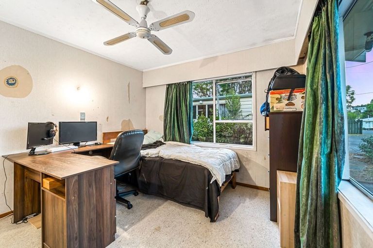 Photo of property in 14 Withers Road, Glen Eden, Auckland, 0602