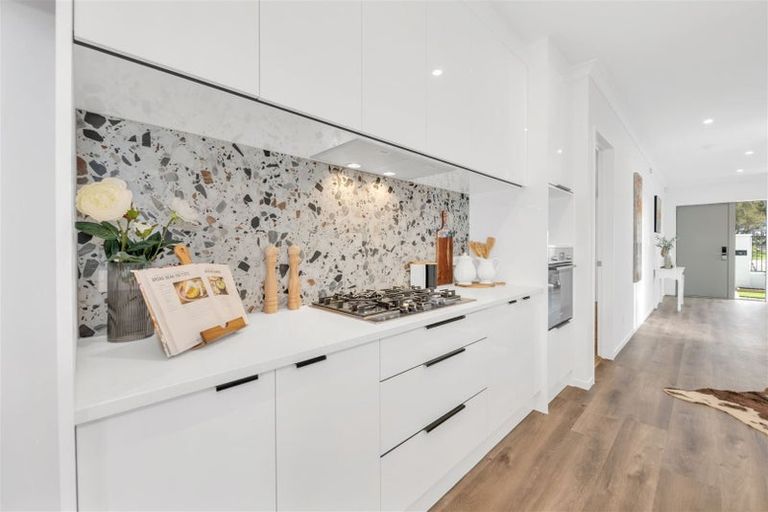 Photo of property in 213c Murphys Road, Flat Bush, Auckland, 2019