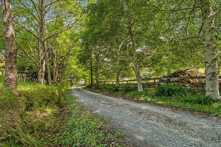 Photo of property in 32 Smith Road, Matakana, Warkworth, 0985