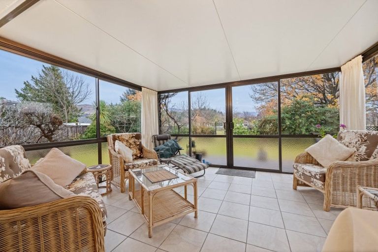 Photo of property in 10 Westmoreland Place, Cromwell, 9310